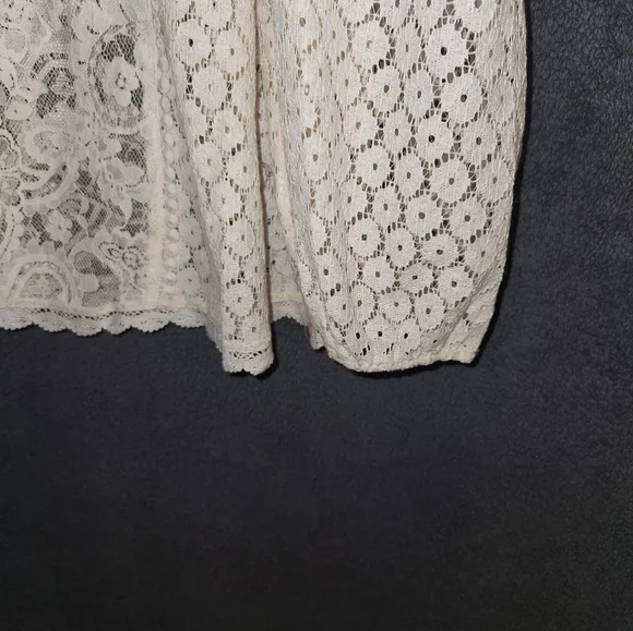 Torrid Cream Long Sleeve Lace Blouse Size 1 (1X) - Picture 5 of 9